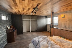 2階洋室(居間) 2階洋室(居間)